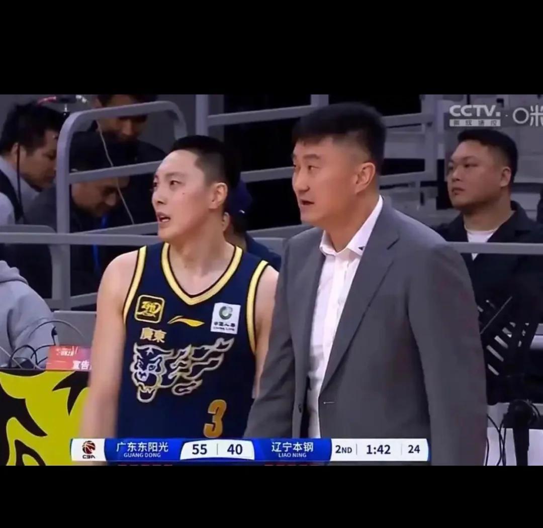 大连实德主场击败河南建业，取得宝贵三分的简单介绍