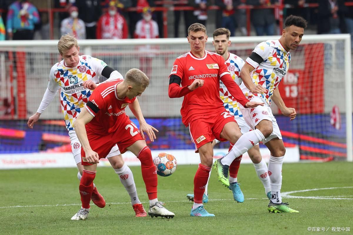 包含沃尔夫斯堡迎战对手展现出色的进攻的词条