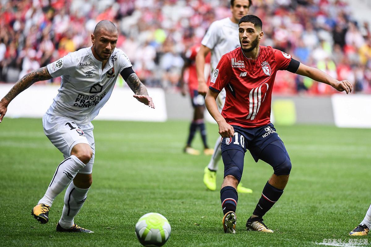 AC米兰表现不佳,联赛排名下滑 AC米兰表现不佳,联赛排名下滑