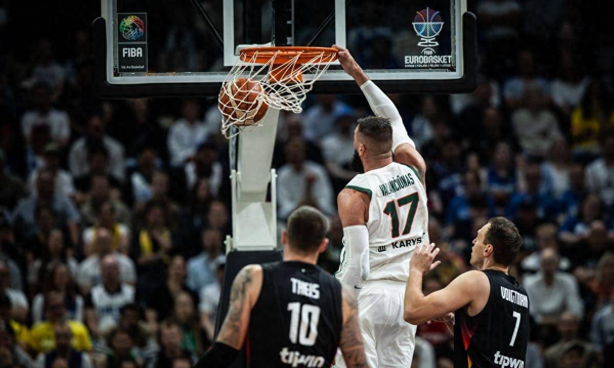 开云官网-热火鏖战加拿大男篮,瓦兰丘纳斯爆发神勇的简单介绍