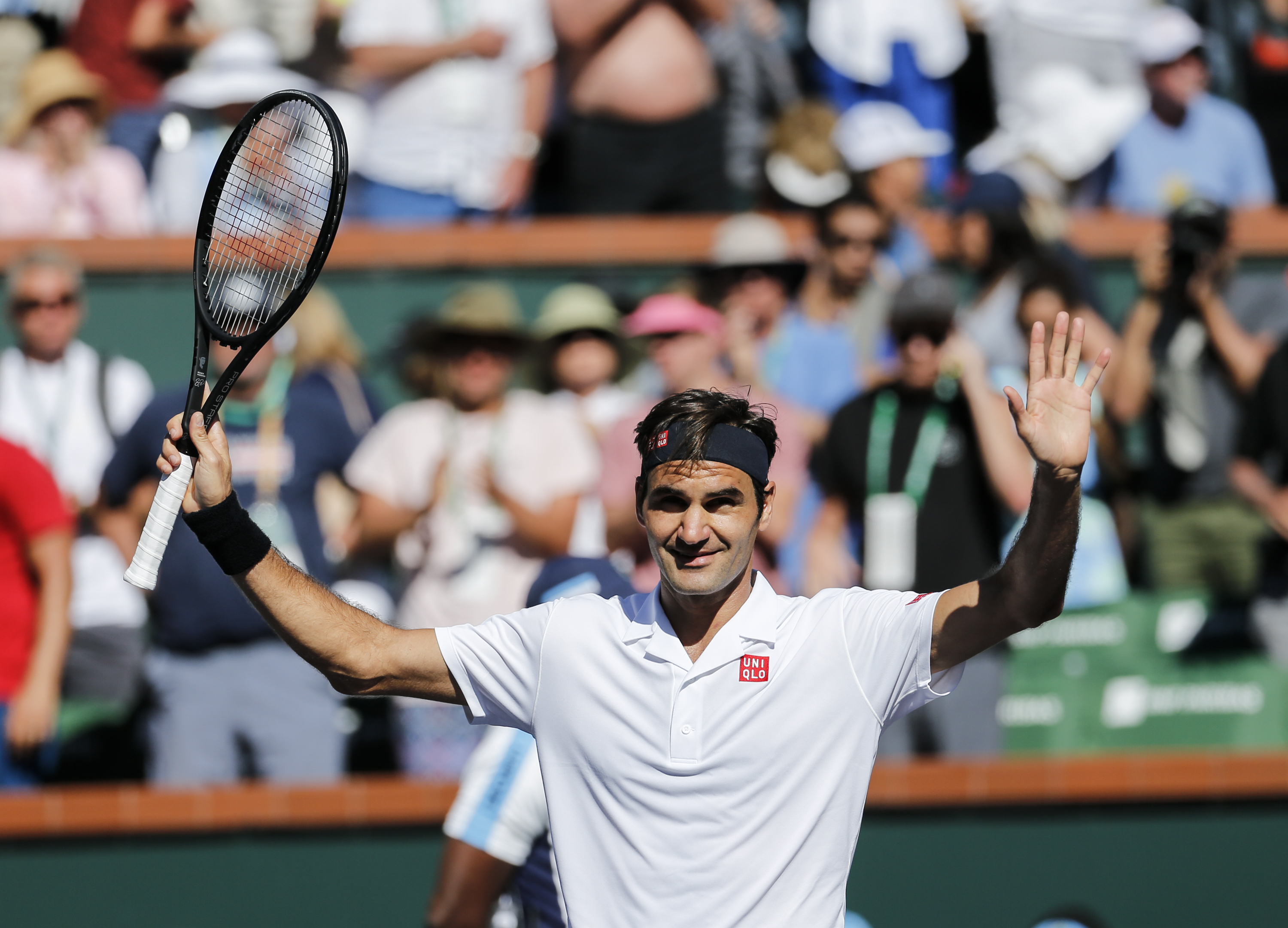 包含欧洲网球队血洗法国网球队，费德勒打破历史纪录的词条