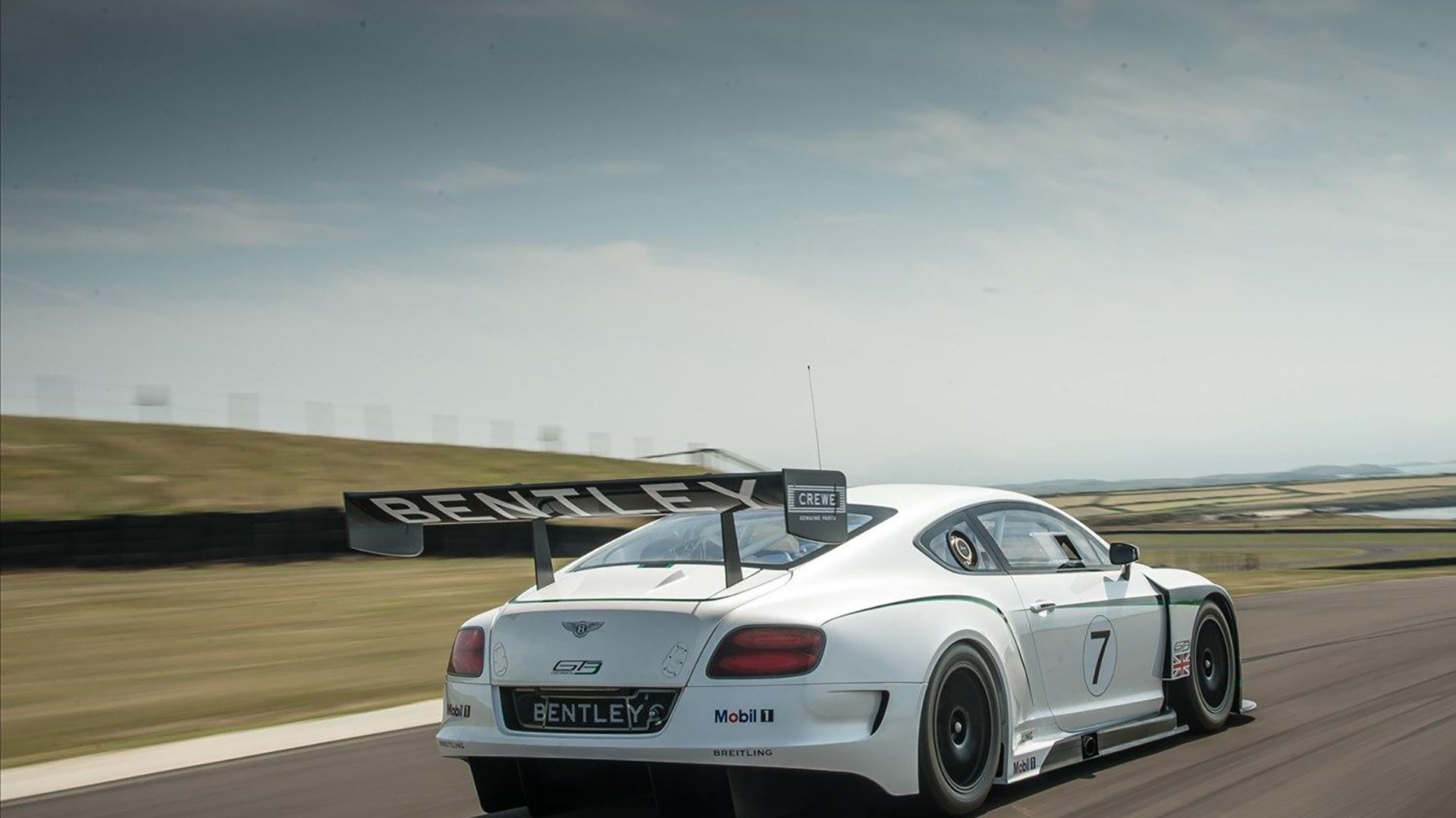 开云体育APP下载-铁壁与神箭，公牛防守的艺术与库里接管比赛的钥匙