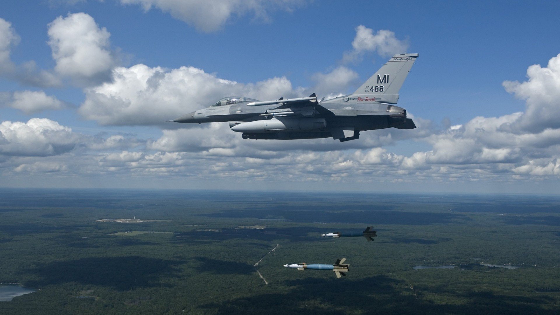 开云体育-黄蜂逆袭夜，武切维奇一夫当关，沉睡火山终爆发
