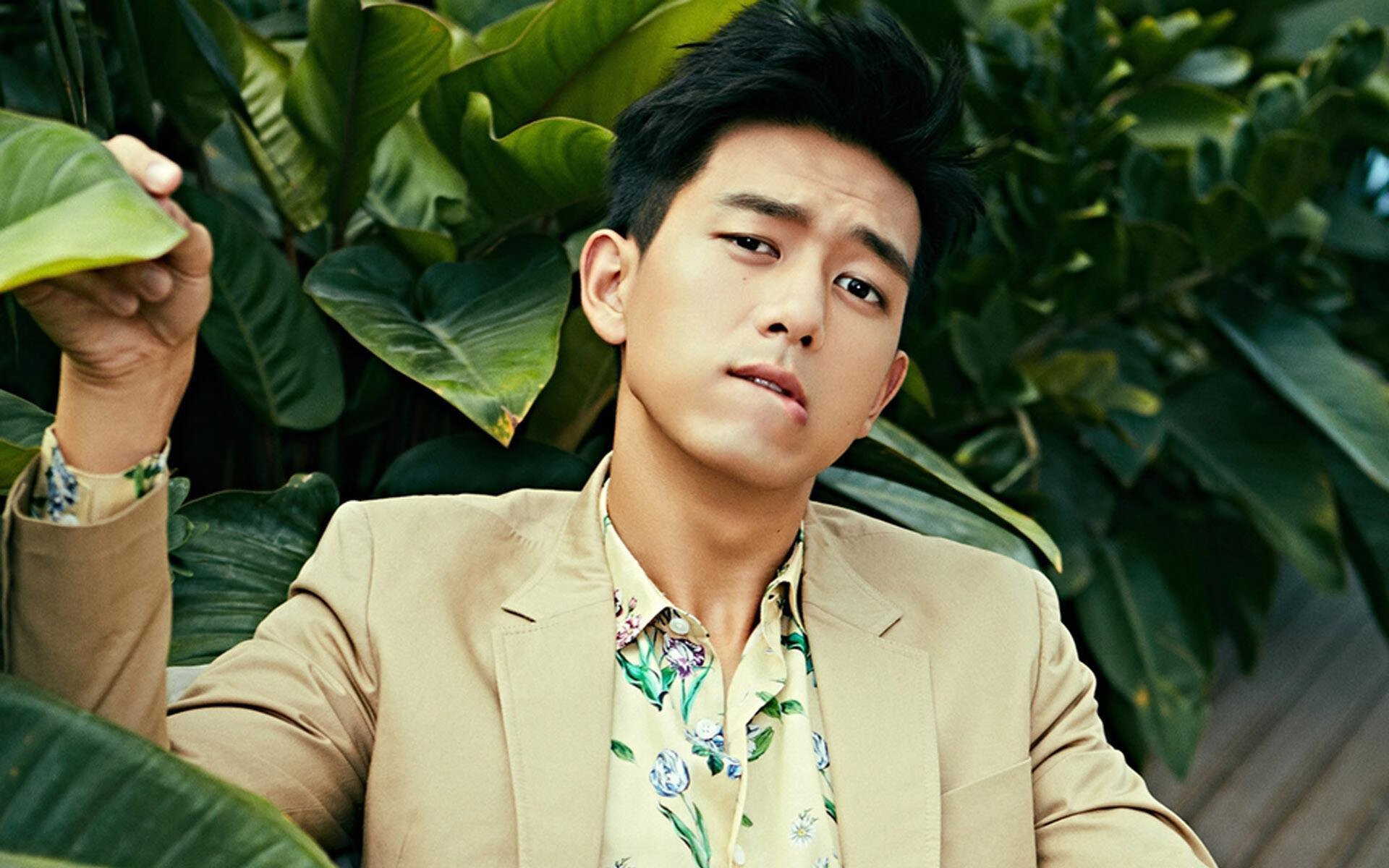 开云体育下载-跨界风暴，拜仁足球掀翻比利时，哈弗茨在NBA总决赛接管比赛