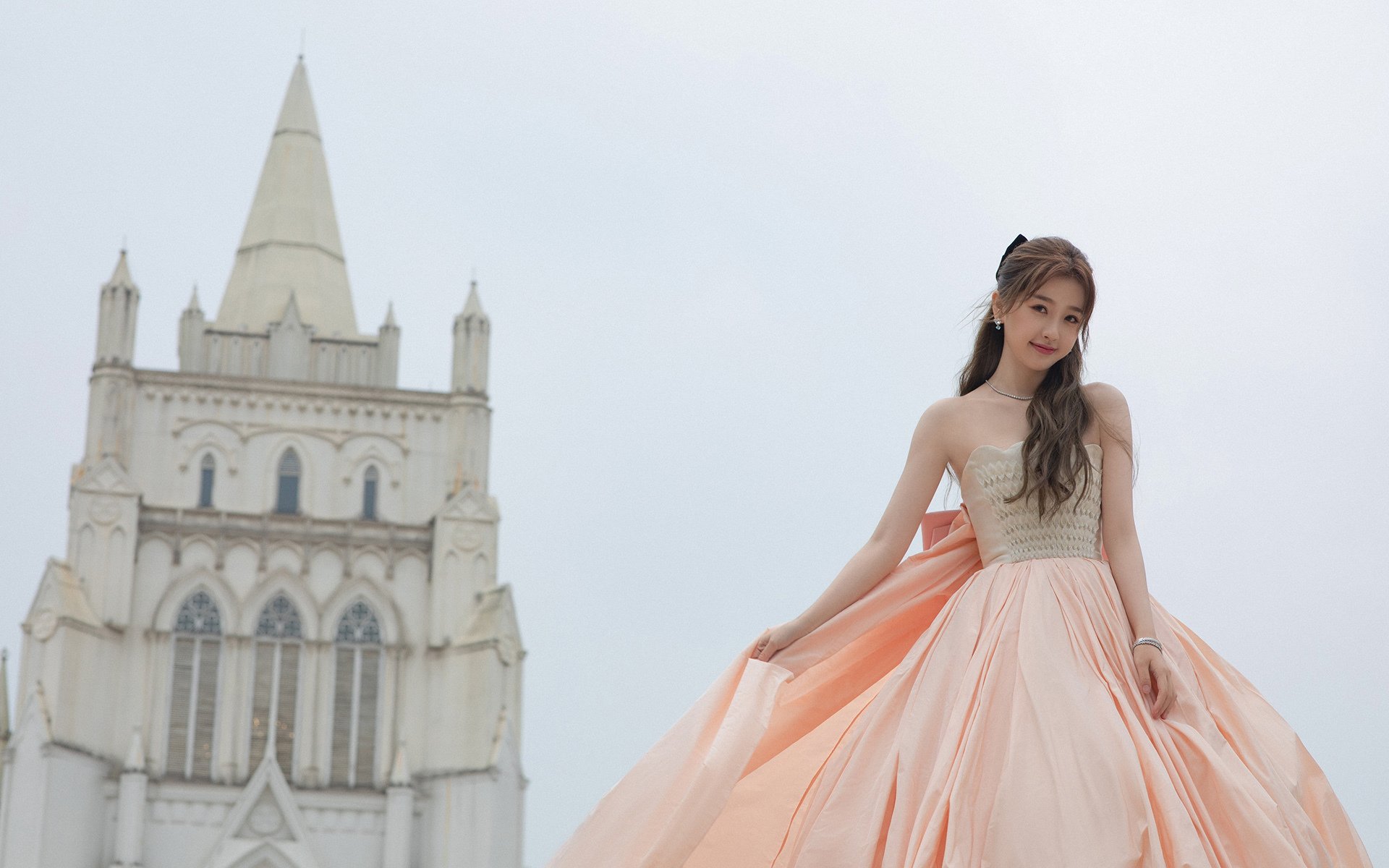 开云体育官网-星火与荆棘，劳塔罗的爆发与乌克兰足球的冷夜启示