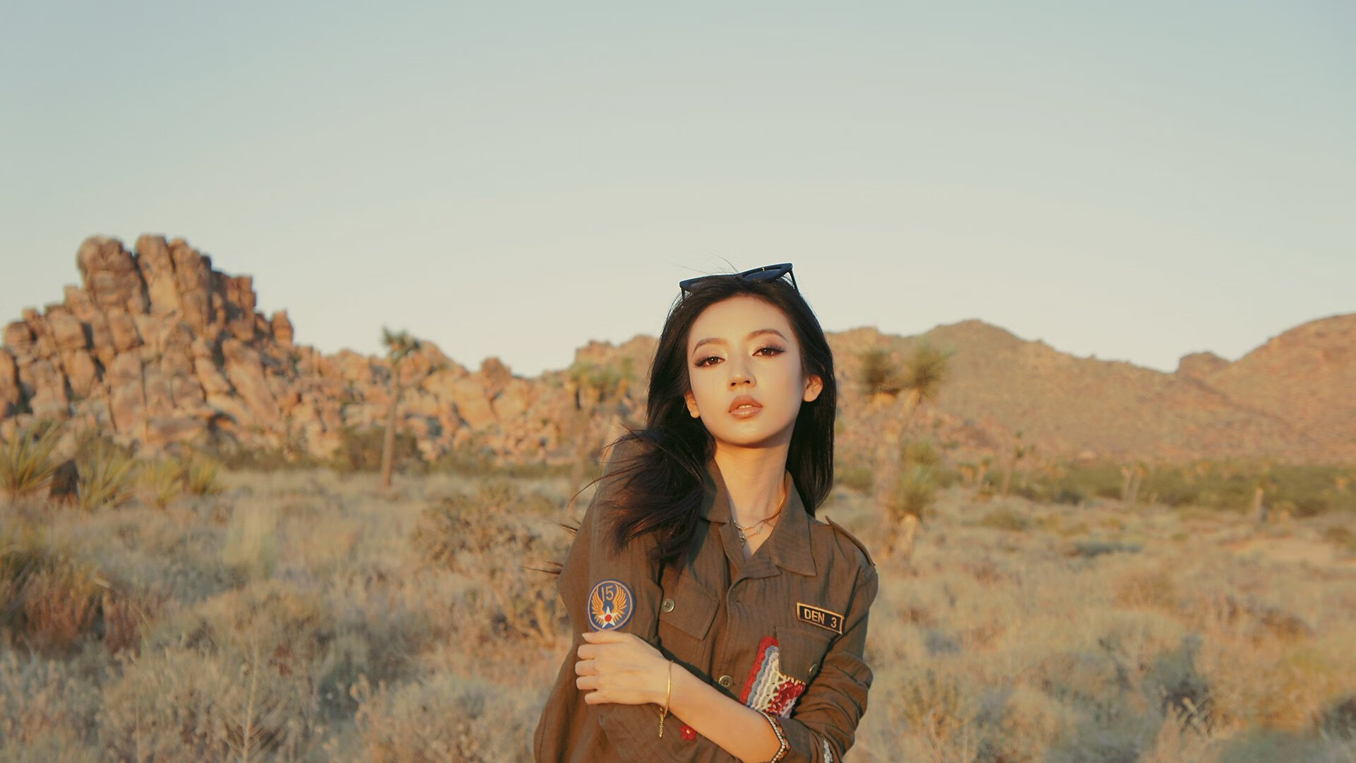 开云体育入口-新赛季轰鸣启航,淘汰赛鏖战破局—当F1极速狂飙遭遇NBA铁血绞杀