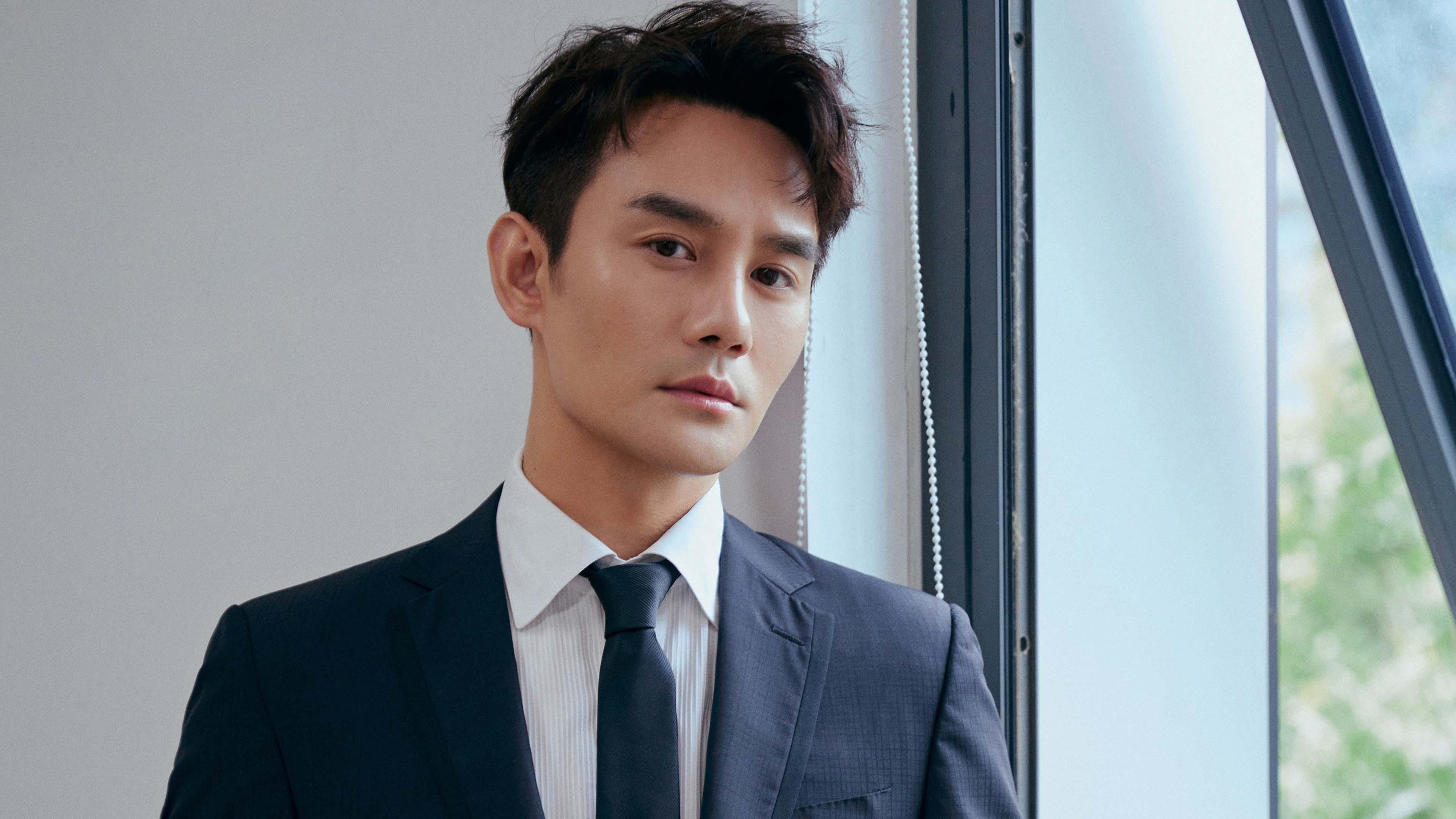 东方利刃撕裂防线,西方铁壁终结神话,足球世界的权力流转