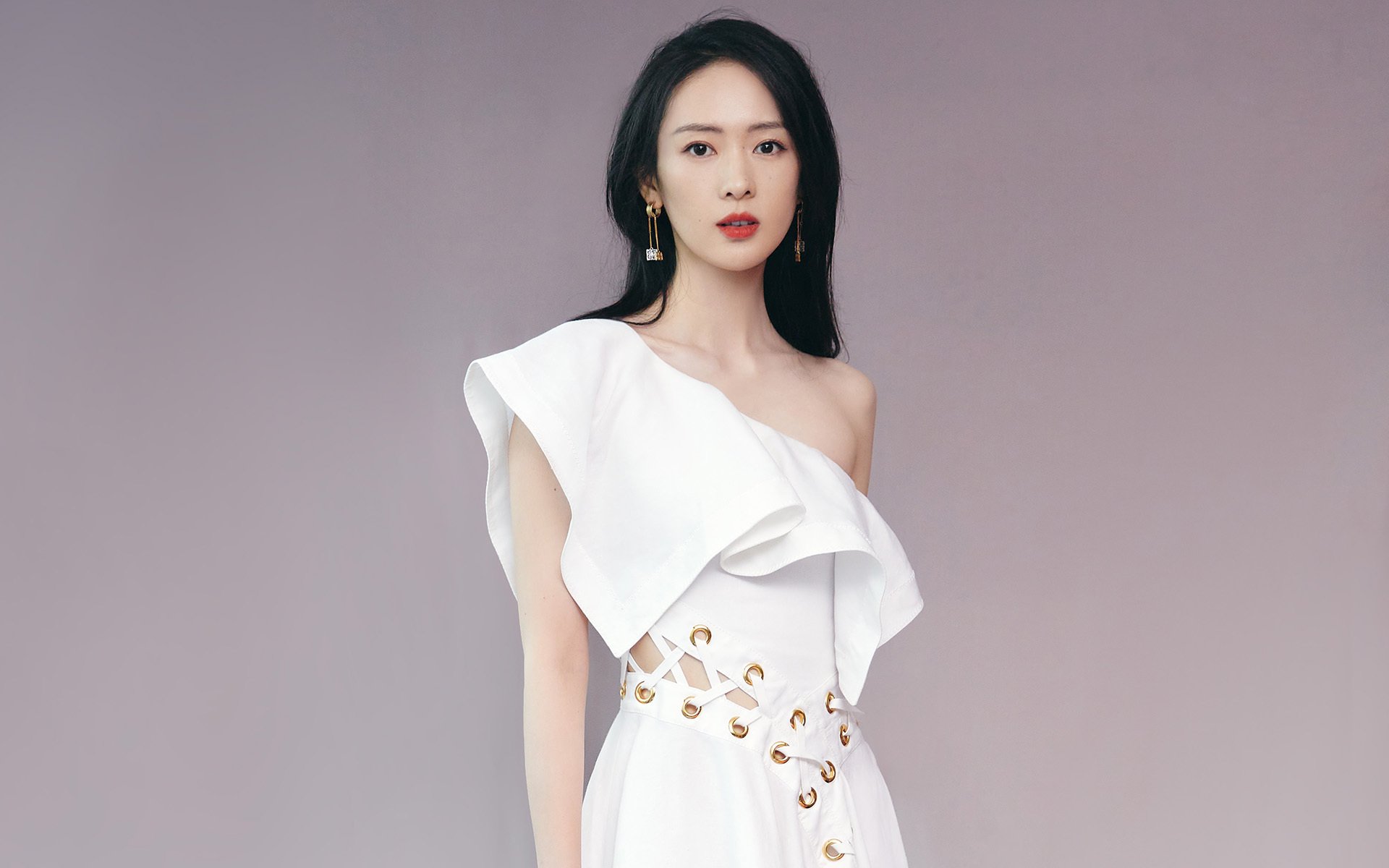 开云官网-年度焦点之战之夜,加克波一手掌控比赛走势